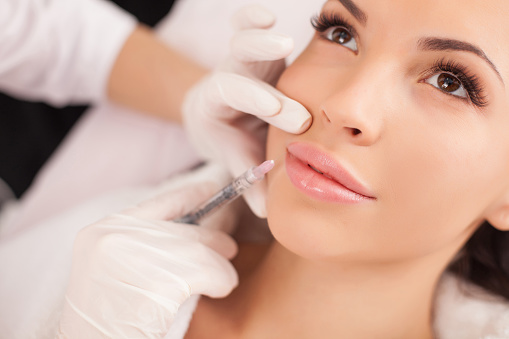 The Top Experts Share Their Tips on Botox and Aesthetic Courses post thumbnail image