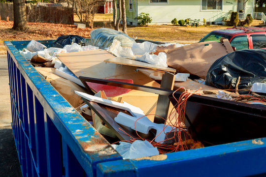 Say Goodbye to Clutter: Junk Removal Services in Long Beach, CA post thumbnail image